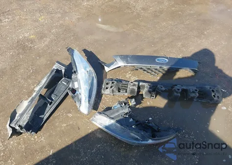 2018 Ford Focus Se z USA, uszkodzony, nr VIN 1FADP3F22JL259859